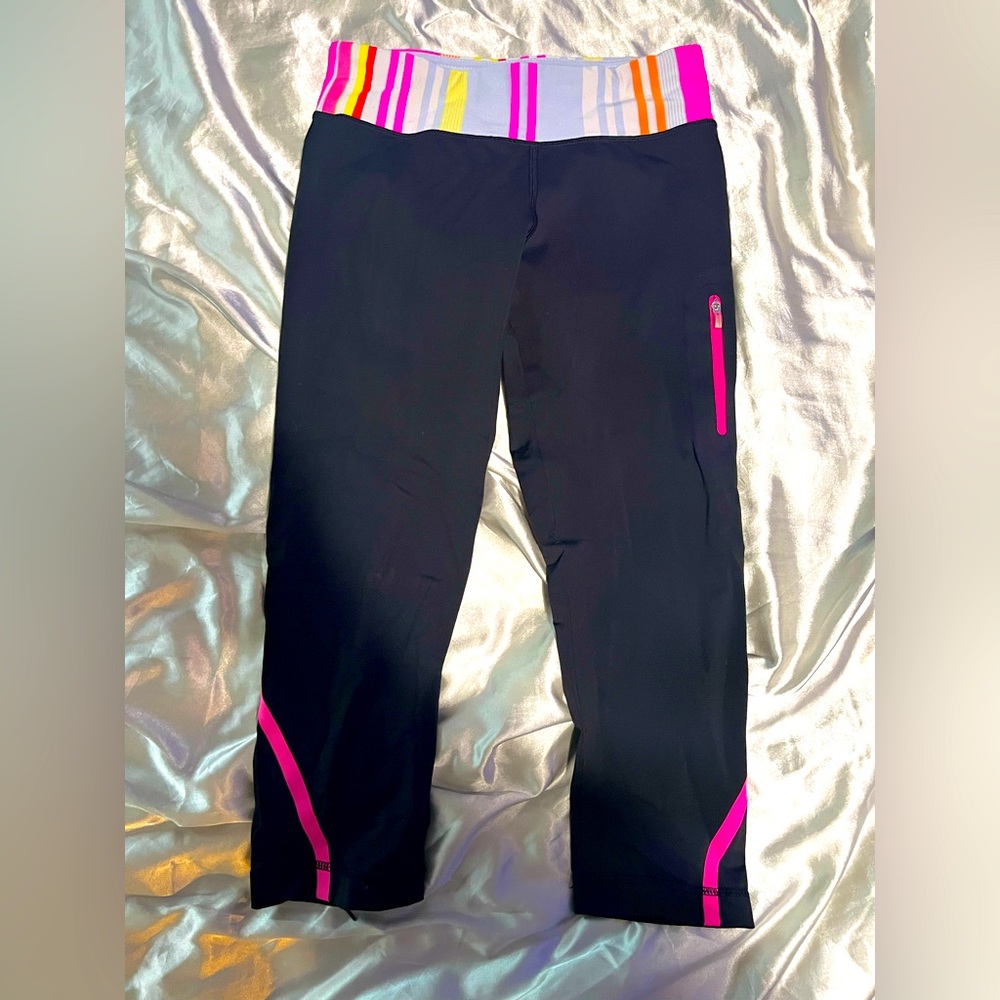 lululemon size 4 neon capris
